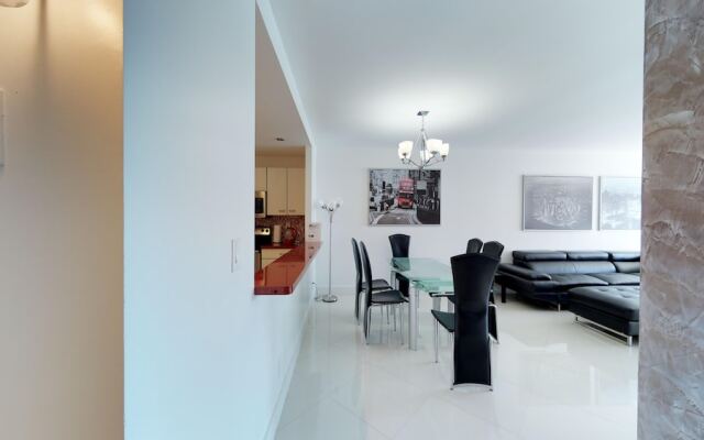 19370 Collins Ave # 1017