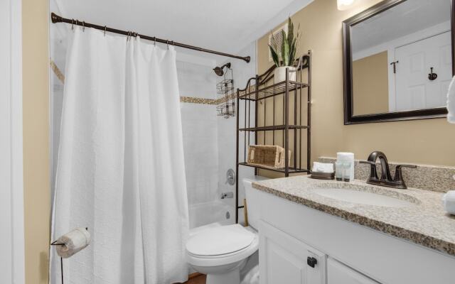 Holiday Surf and Racquet Club 412