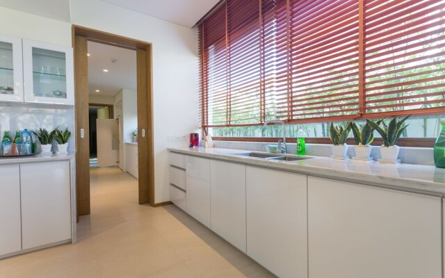 Vacation Homes Luxury 3 BR Ocean Estate