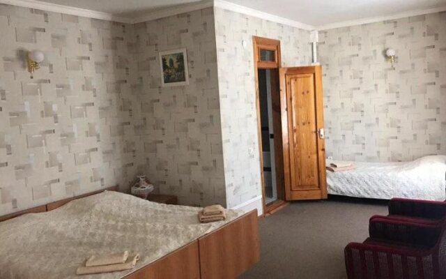 Zarina Hotel