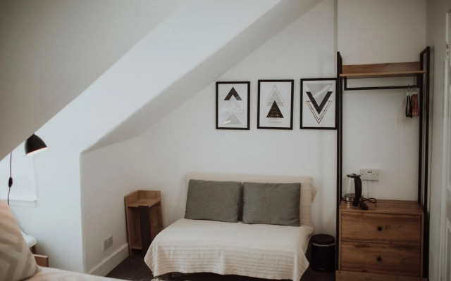 16 Pilrig Guest House