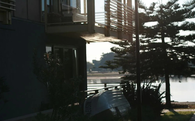 Harbourside Apartments