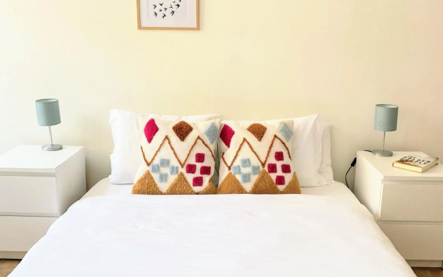 Your Home Santo Amaro Lisbon Apartment 23