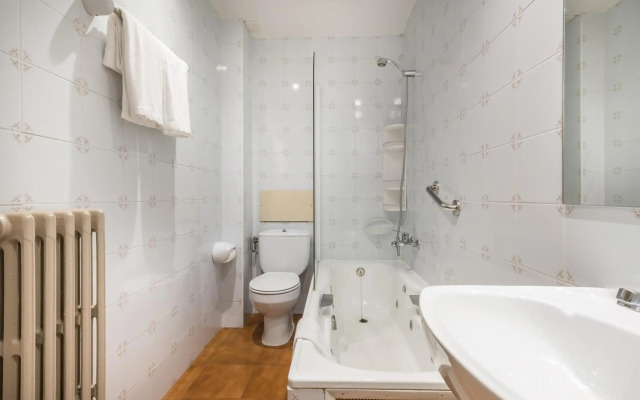 Apartaments Serrano