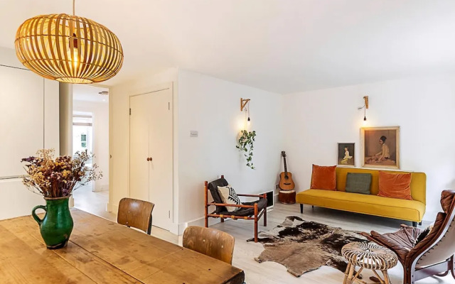 Tranquil 2 Bedroom Apartment in East London