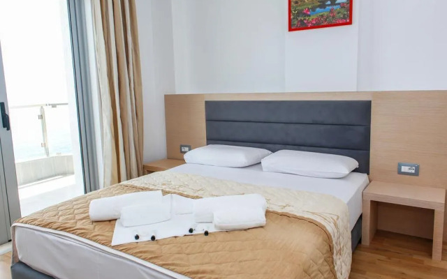 Hotel Saranda Palace