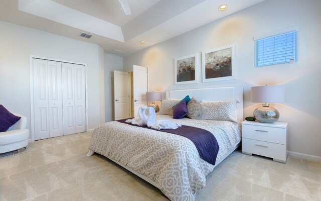 Bella Vida by Homes of America
