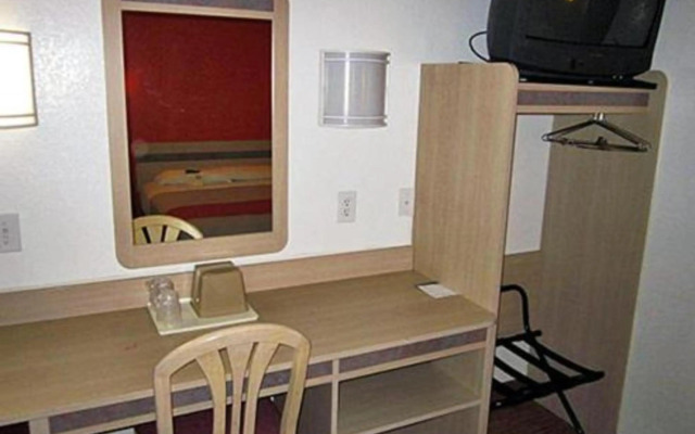 Motel 6 McKinney, TX - North