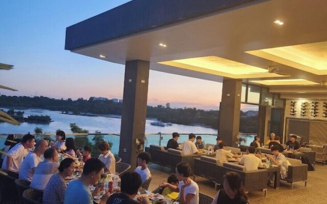 Cube9 Resort and Spa