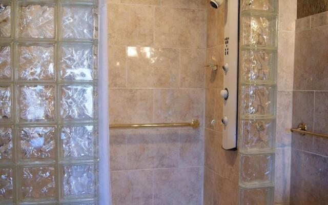 Altland House Inn and Suites