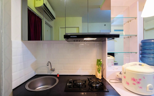 Comfy 2BR Bassura City Apartment Near Mall