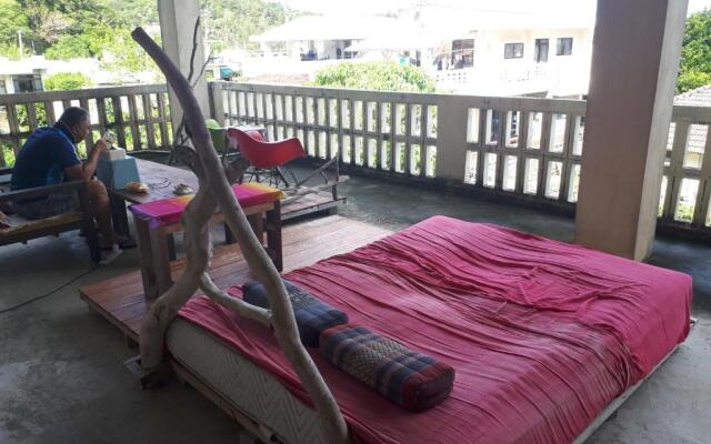 Asian Guesthouse Border - Hostel