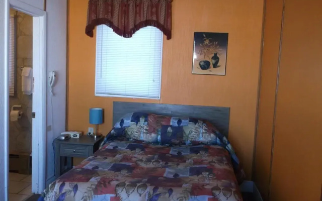 Haileybury Beach Motel