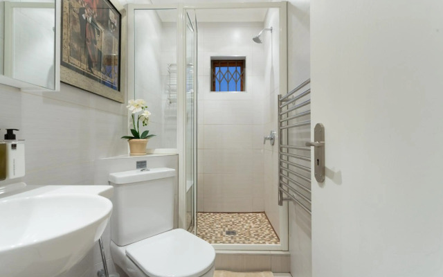 Avemore Mareba Court No 9- with backup power