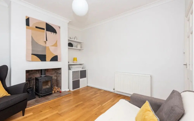 Modern, Deceptively Spacious & Beautifully Bright!