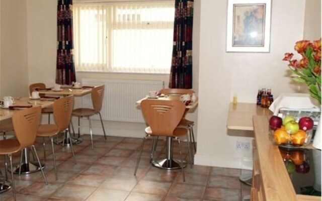 Hawk House - B&B