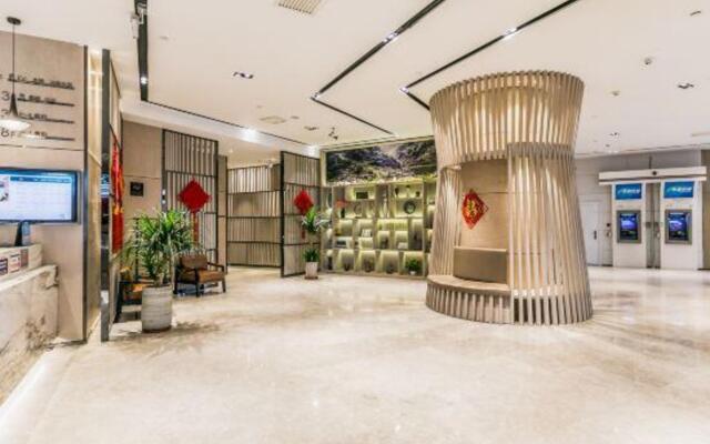 Atour Hotel Nanjing Road Small White Building Tianjin