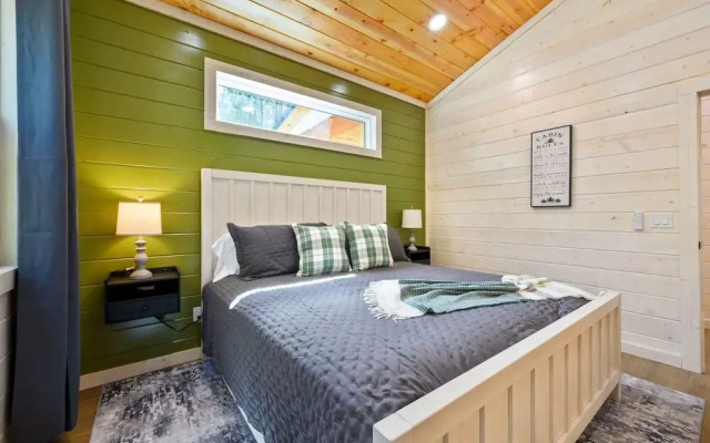 Starlight Retreat 12 Guests