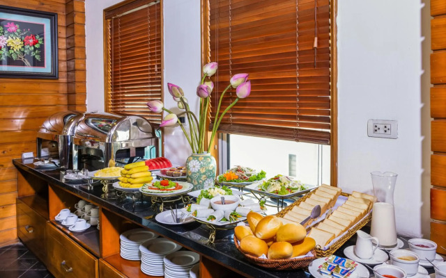 Centre Point Hanoi Hotel