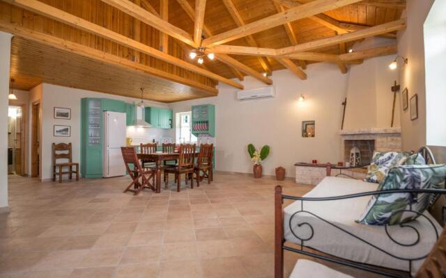 Villa Aurora
