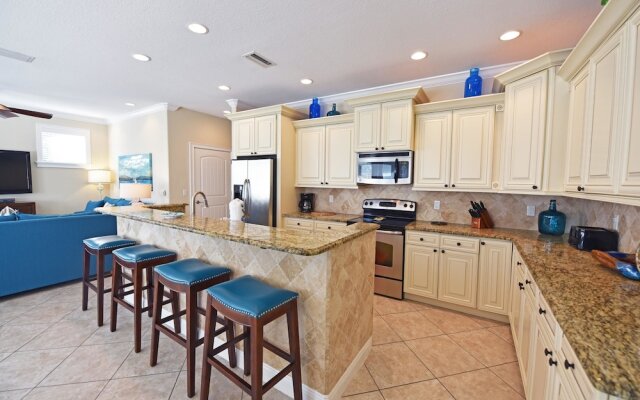 Blue Water View Apartment 6