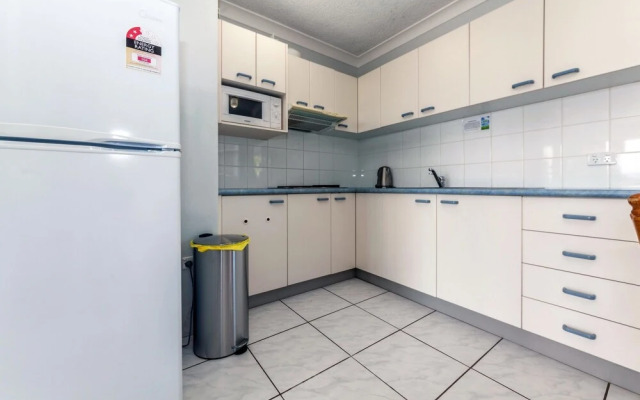 Castaways Unit 1, 17 Shoal Bay Road