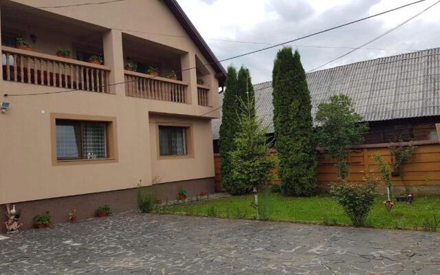 Pensiunea Todorica Sergiu