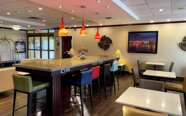 Hampton Inn by Hilton Toronto-Mississauga West