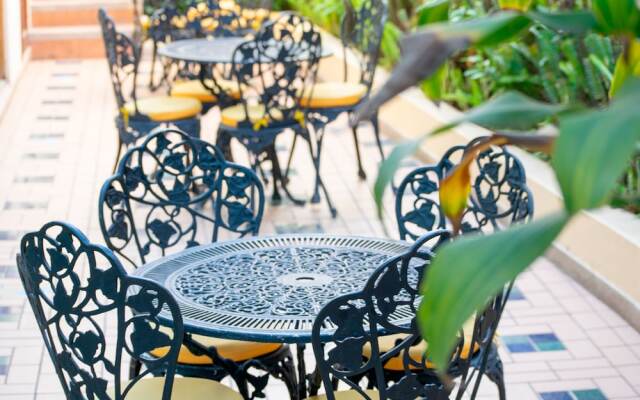 Hotel Dinastia Real