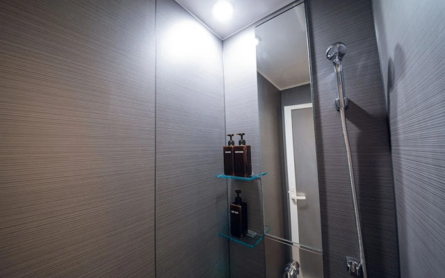 Mizuka Nakasu 7 Unmanned Hotel