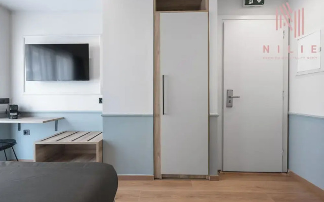 Esther Suites, Nilie Hospitality MGMT