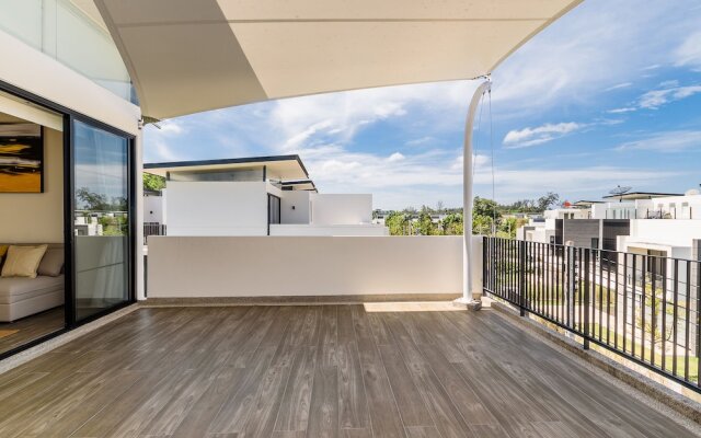 Townhouse With A Walking Distance From Bangtao Beach