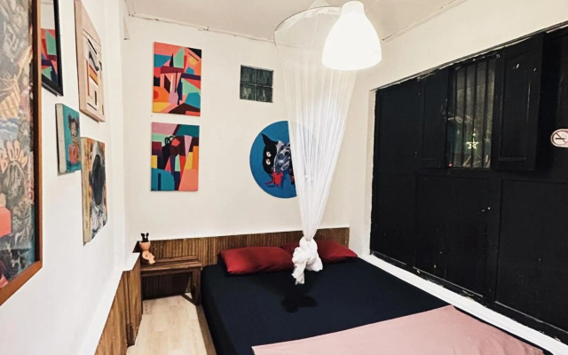Losmanos Hostel