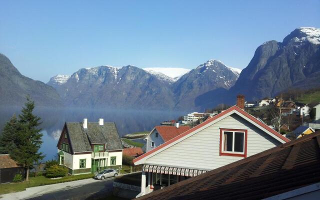 Hotel Aurlandsfjord