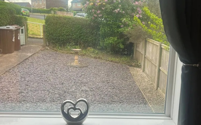 Comfortable 3 Bedroom House-ng5,sleeps 5