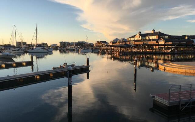 Mandurah Ocean Marina Chalets