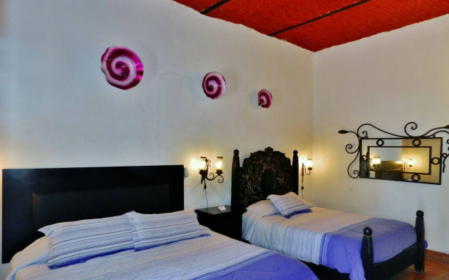 Hotel Rosa Morada