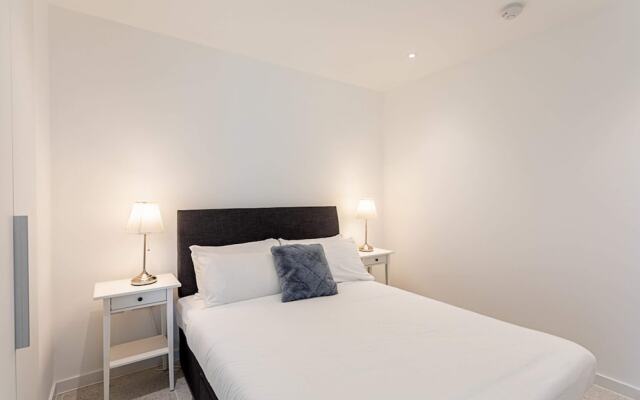 Whitechapel Modern Studio Flat