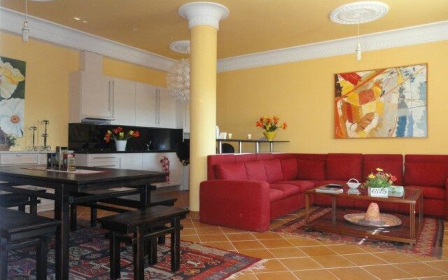 Al-Yasmine Guest House