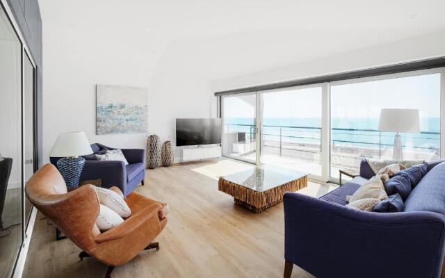 Modern beach apartment