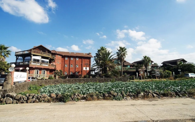eL Roman Pension