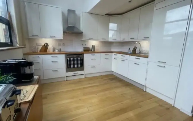 London warehouse 2 bed
