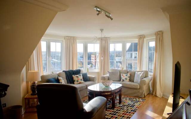 Luxury Penthouse Apartment In Edinburgh