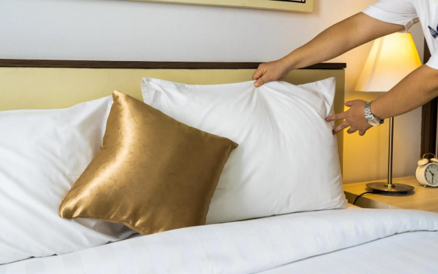 Azalea Suites Cikarang by Jayakarta Group