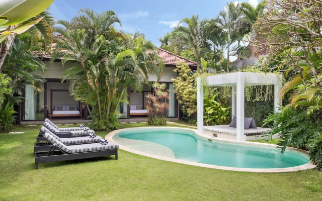 Villa Alice Dua by Villa Finder