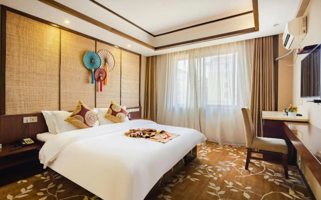 Homeinn Selected Hotel (Kunming Dianchi Road)