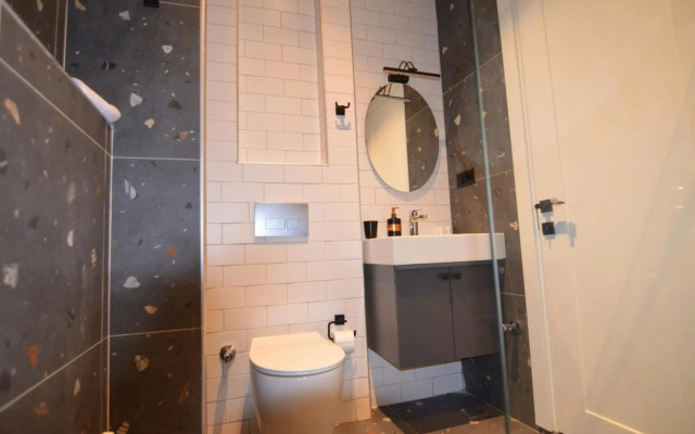 Juglans Suites