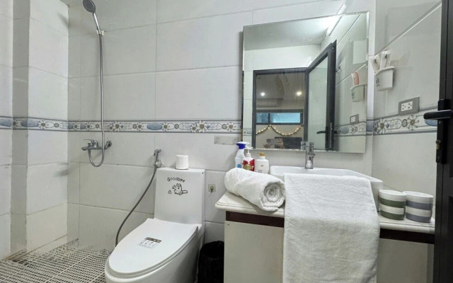 Tay Ho Apartment