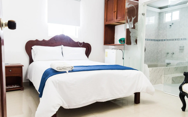 Hotel Aquarius by DOT Light
