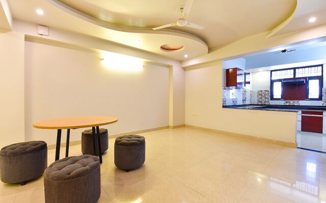Fabhotel Rushank Palace